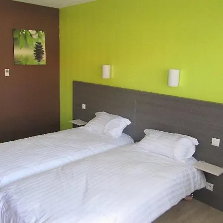 Hotel Cantal 2*