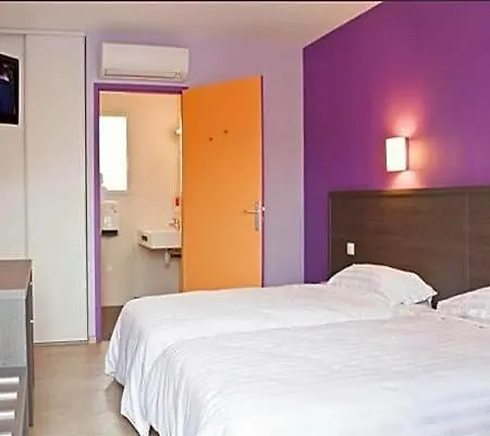 Cantal Hotel