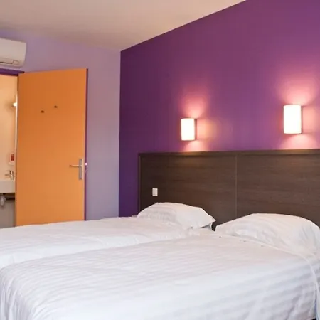 Cantal Hotel